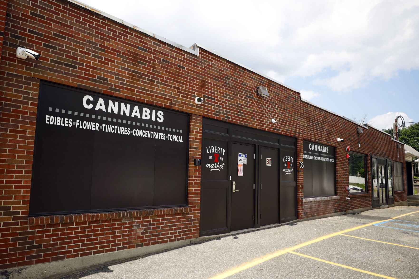 brick exterior of Liberty Market cannabis dispensary (copy)